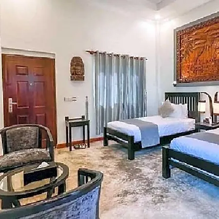 Centro Pool Villa